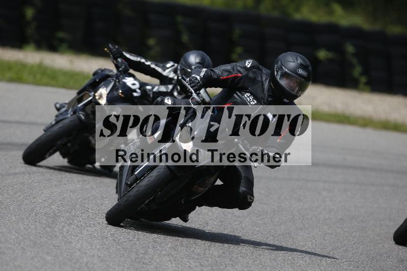 /Archiv-2024/29 12.06.2024 MOTO.CH Track Day ADR/Gruppe blau/1